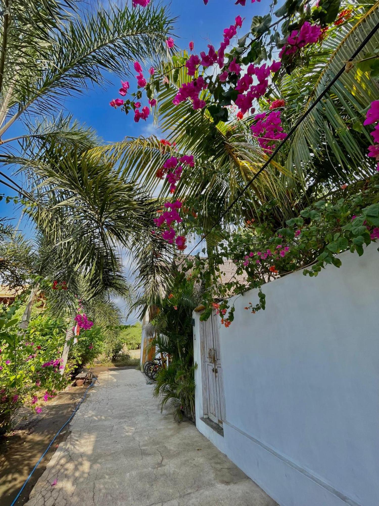 Sea Breeze Villas - Gili Air, Lombok Buitenkant foto